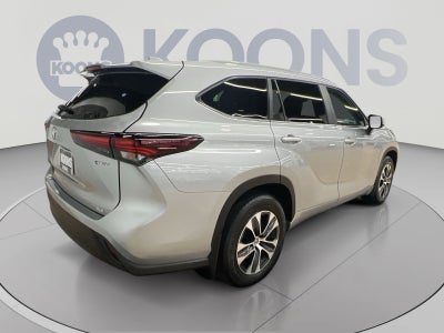 2025 Toyota Highlander Hybrid XLE