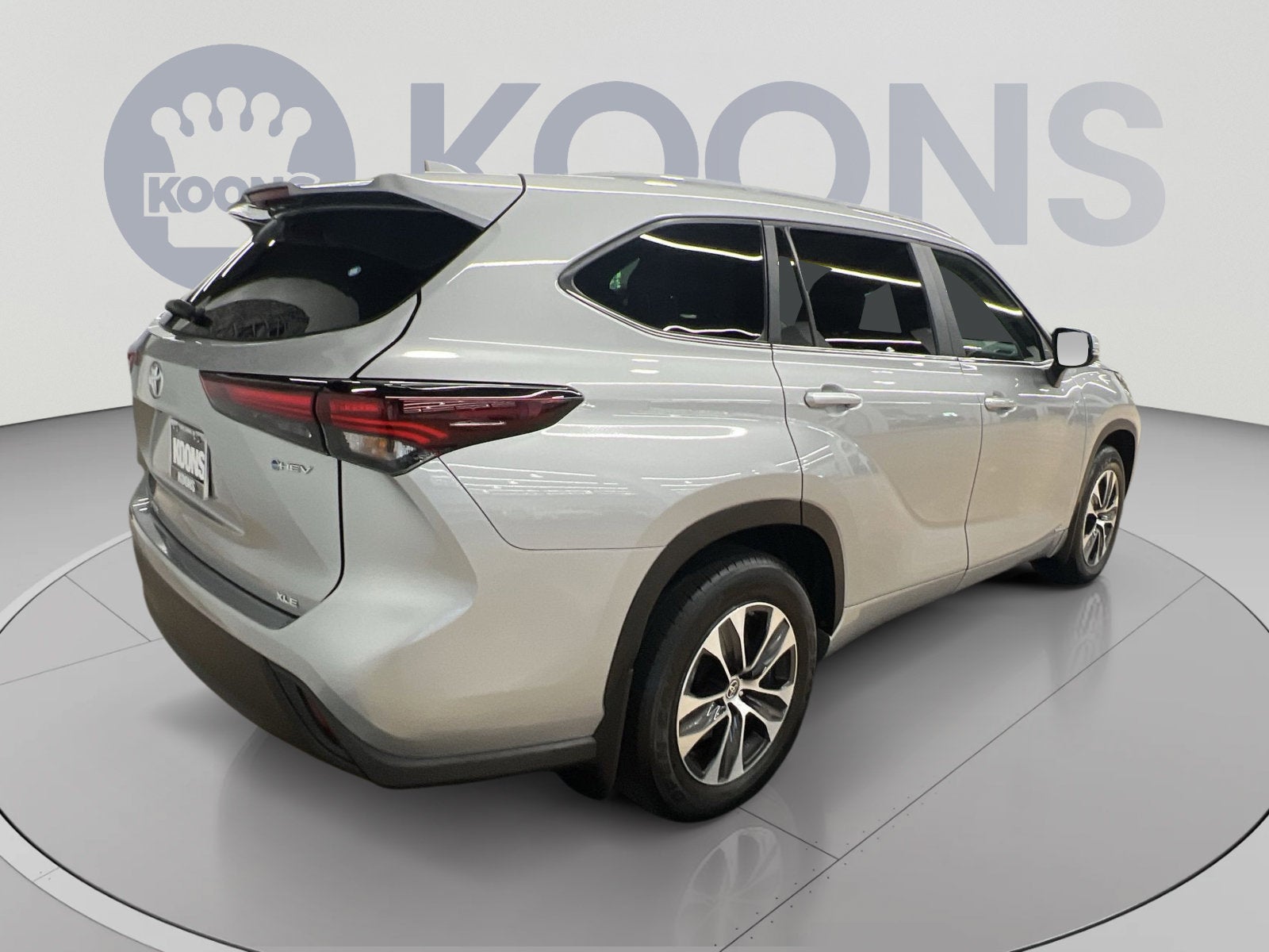 2025 Toyota Highlander Hybrid XLE