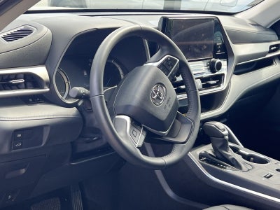 2026 Toyota Highlander Hybrid XLE