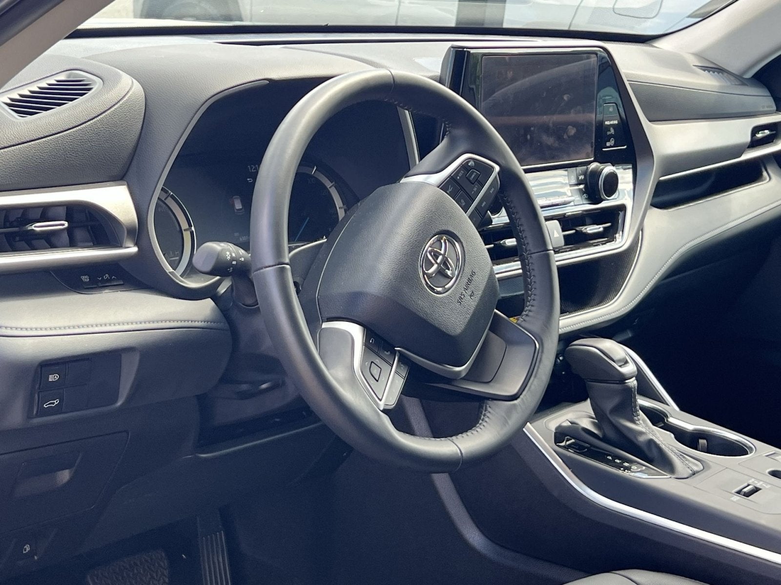 2026 Toyota Highlander Hybrid XLE