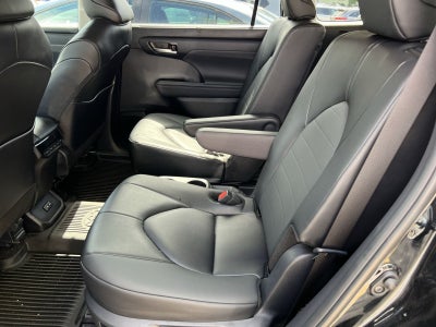 2026 Toyota Highlander Hybrid XLE