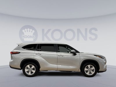 2025 Toyota Highlander LE