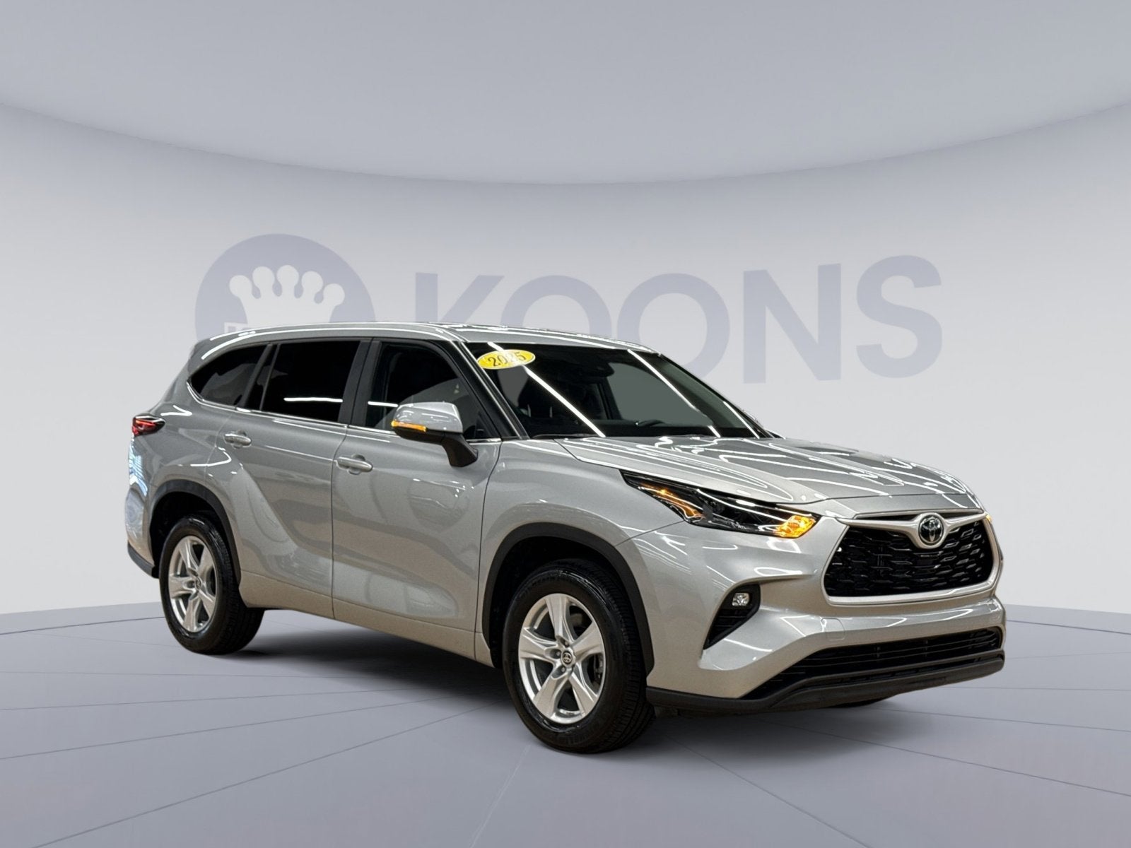 2025 Toyota Highlander LE