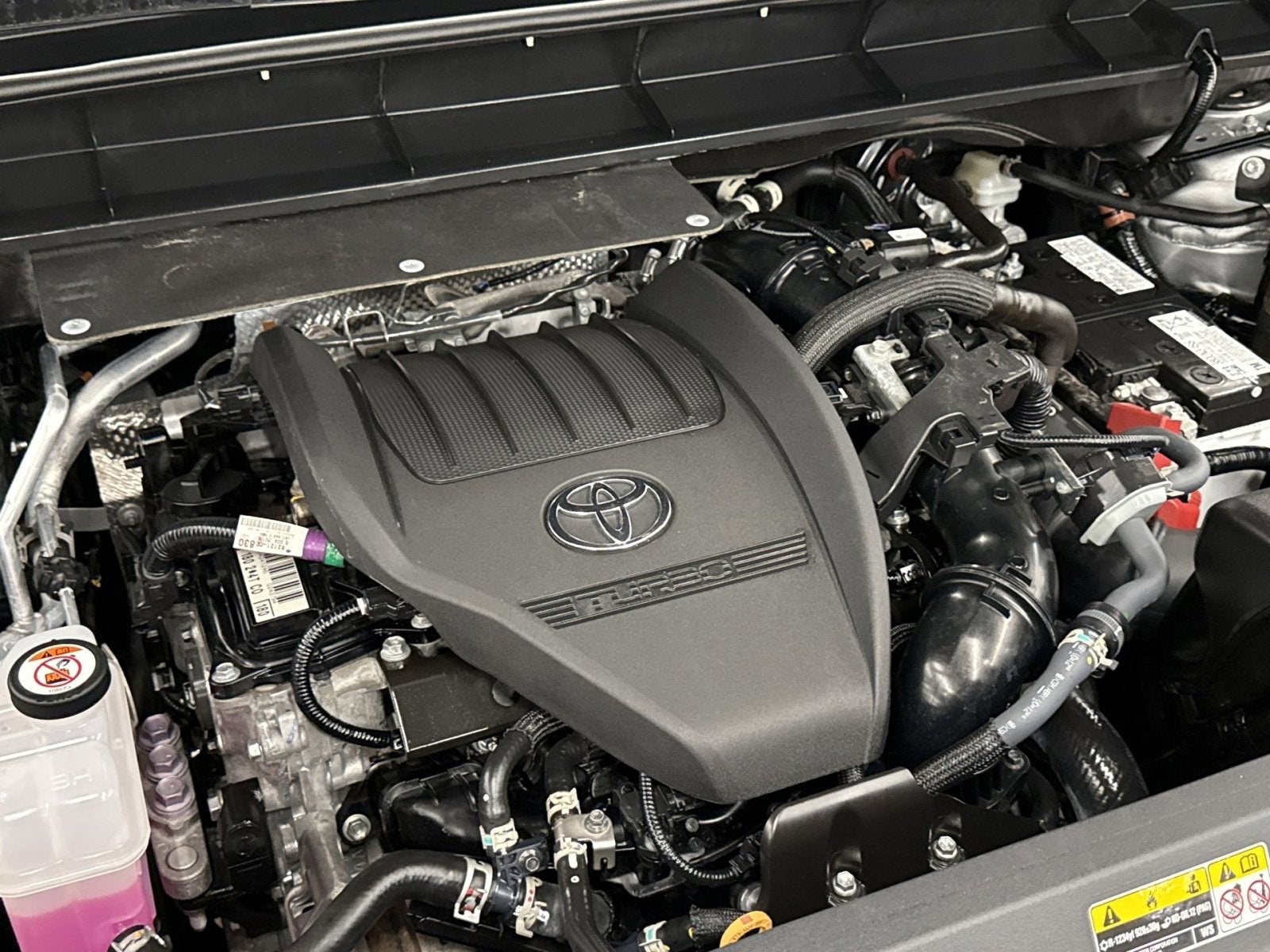2025 Toyota Highlander LE