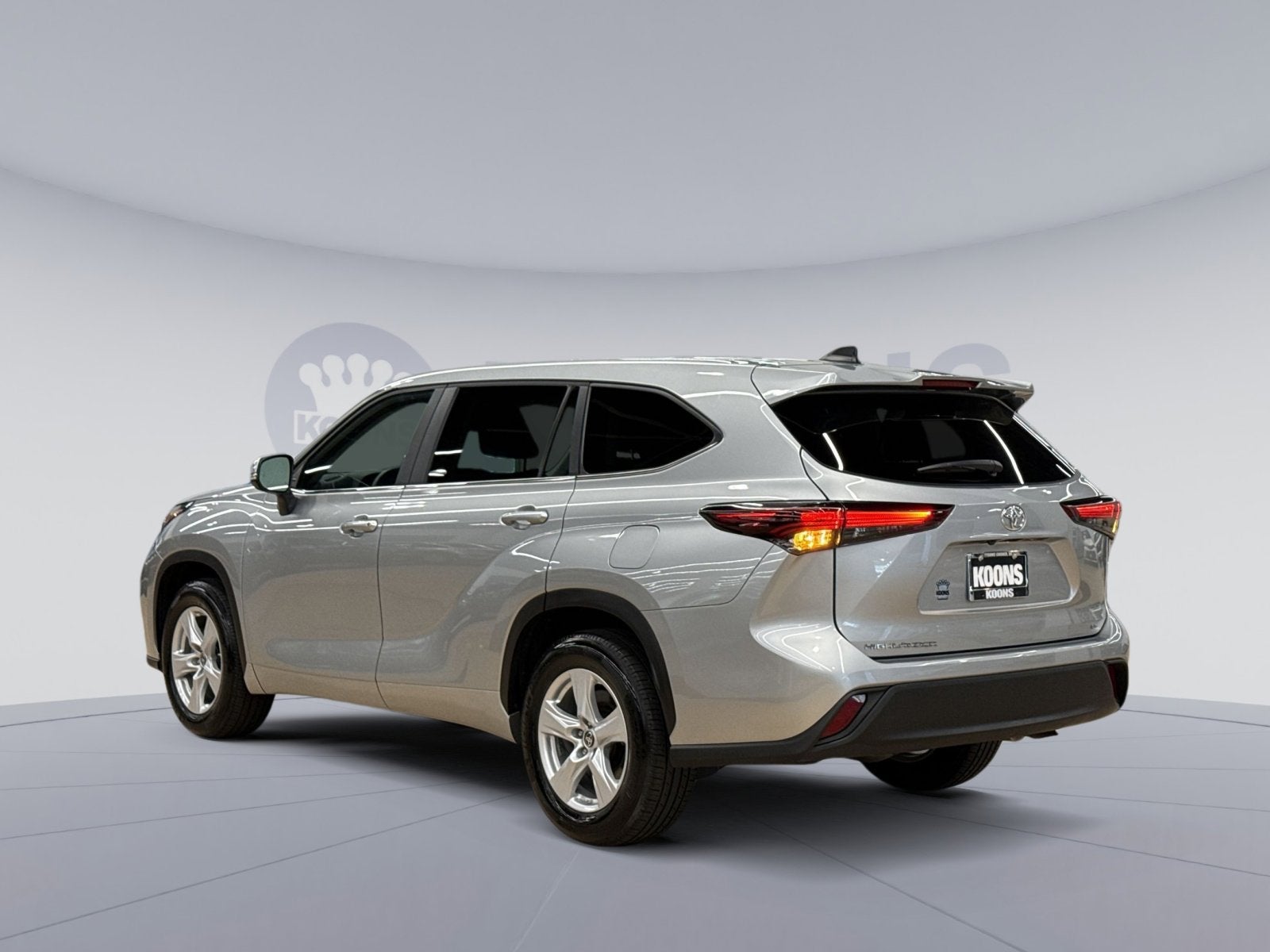 2025 Toyota Highlander LE