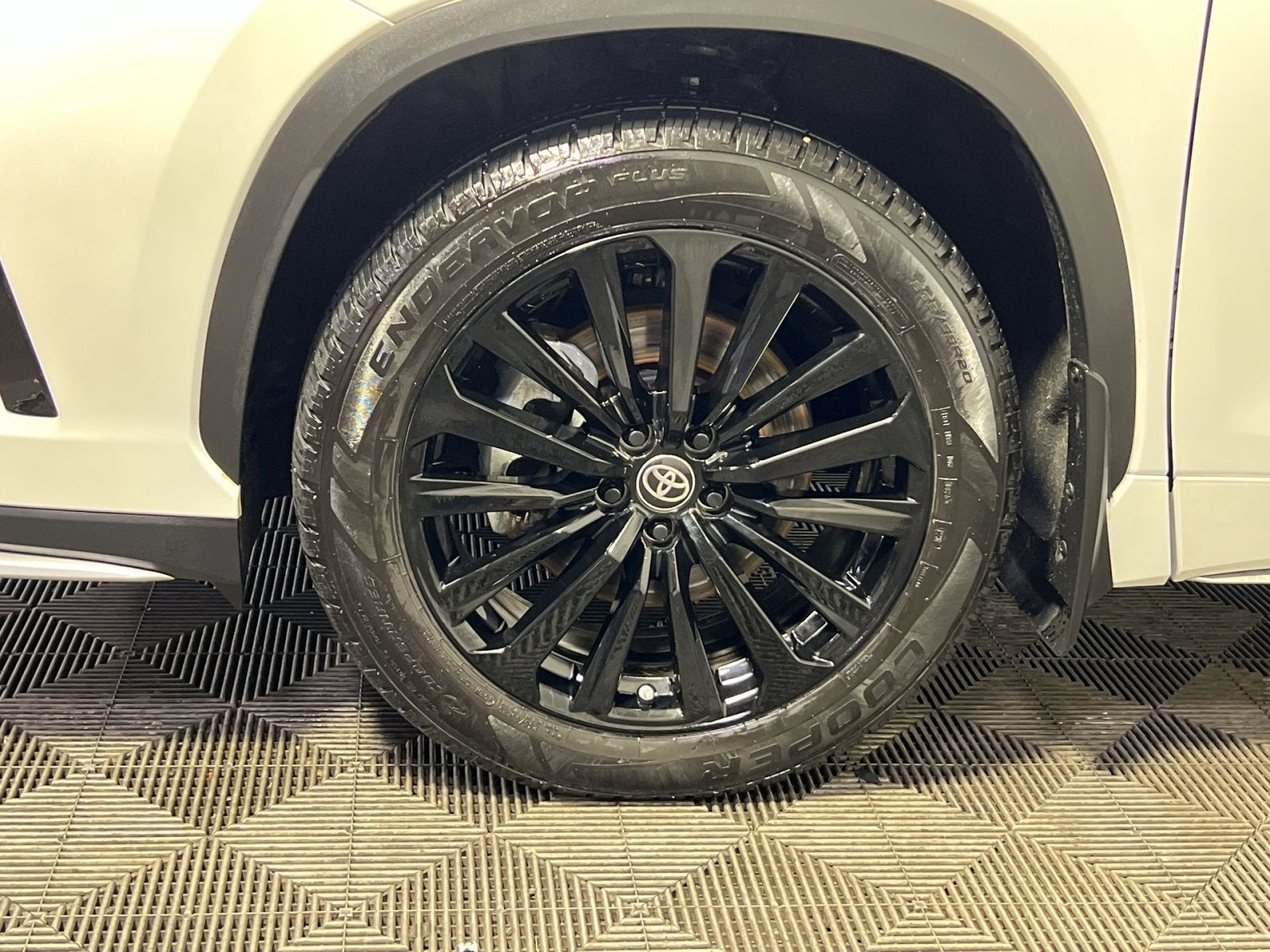 2024 Toyota Highlander XSE