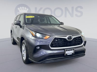 2024 Toyota Highlander LE