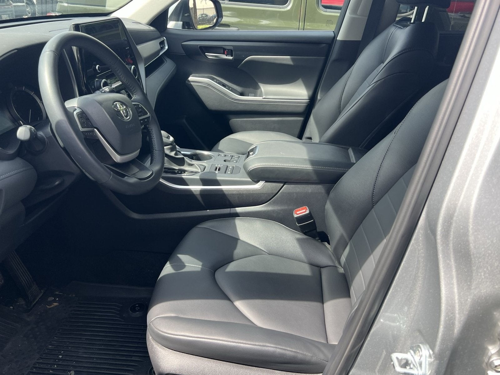 2025 Toyota Highlander XLE