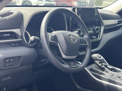 2025 Toyota Highlander XLE
