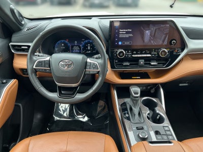 2024 Toyota Highlander Platinum