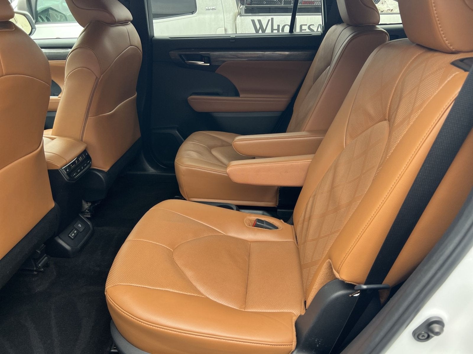 2024 Toyota Highlander Platinum