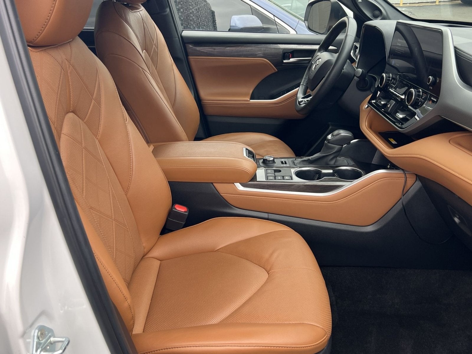 2024 Toyota Highlander Platinum
