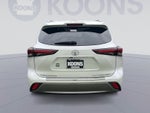 2024 Toyota Highlander Platinum