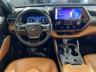 2024 Toyota Highlander Platinum