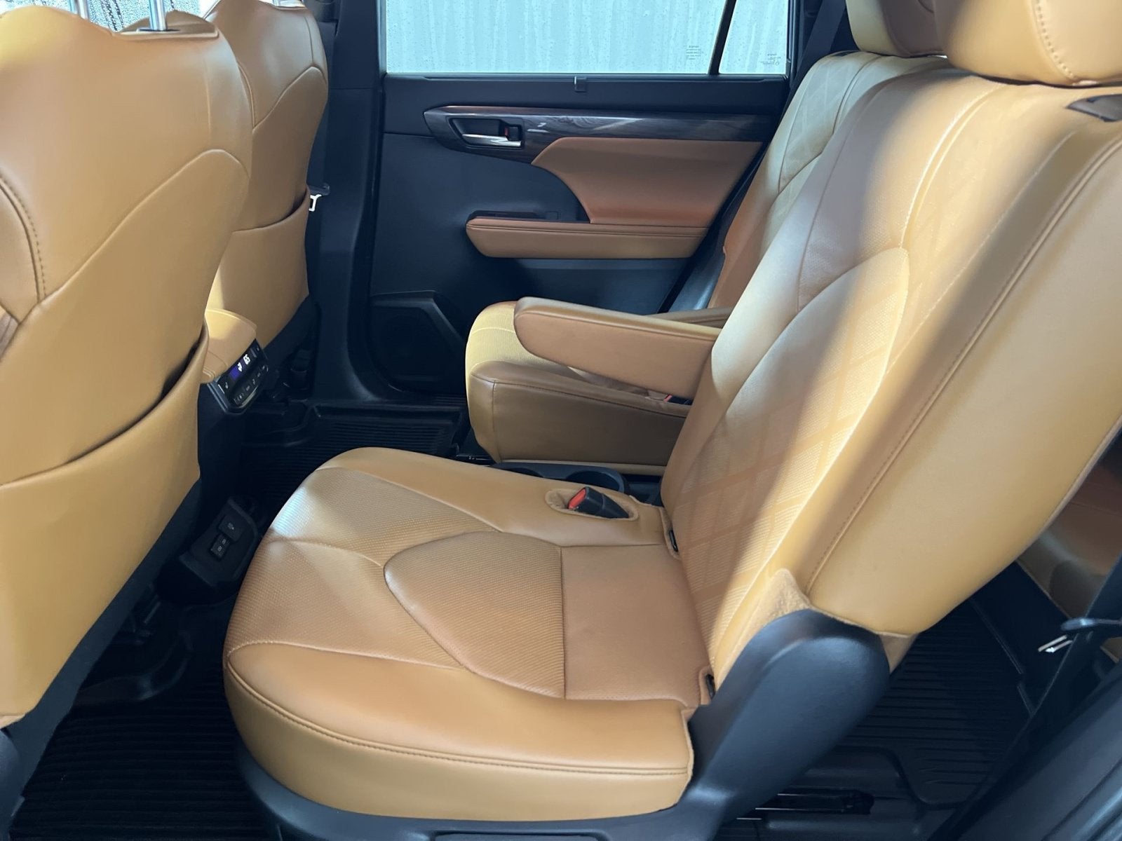 2024 Toyota Highlander Platinum