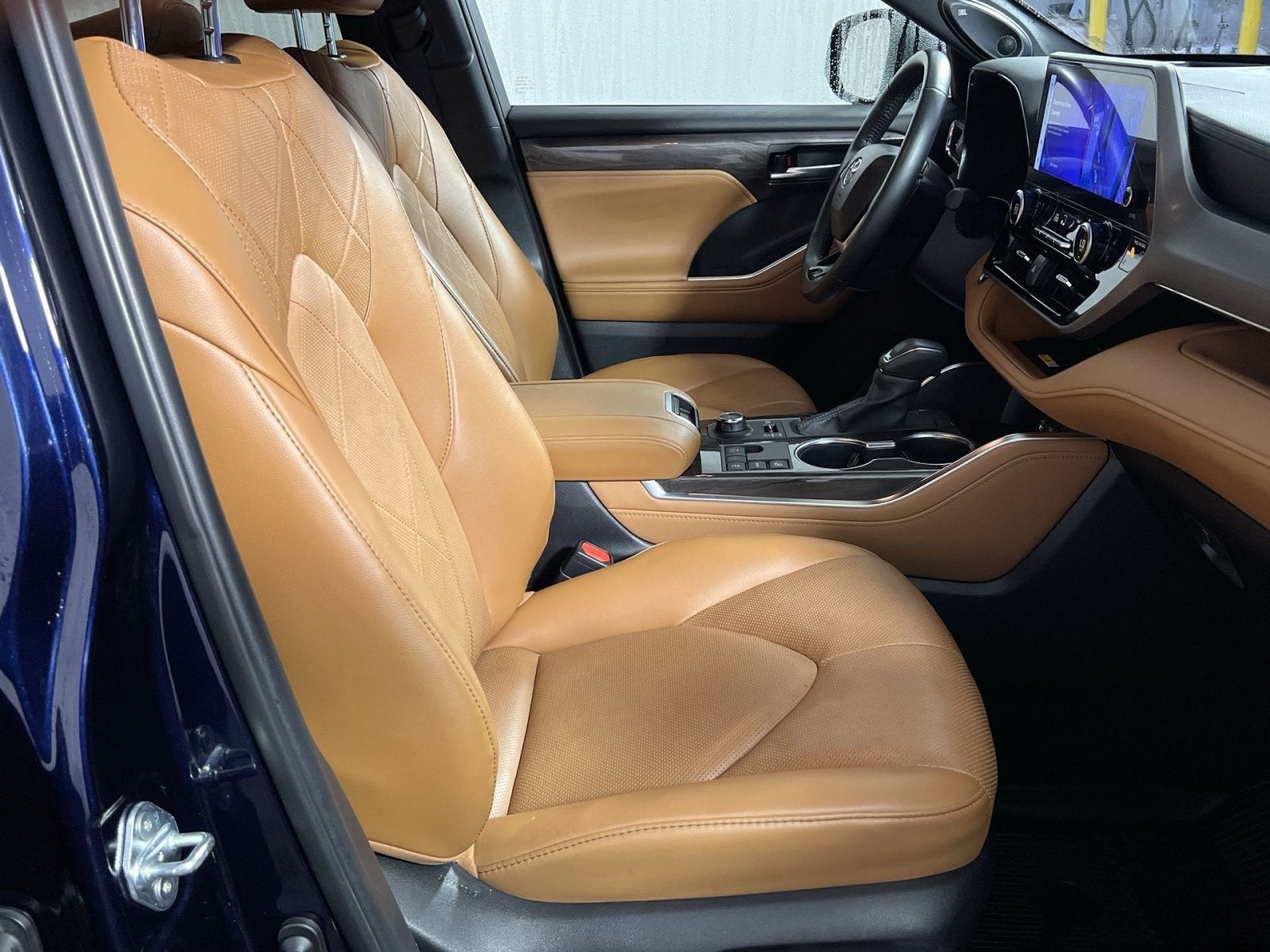 2024 Toyota Highlander Platinum