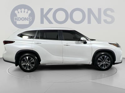 2024 Toyota Highlander XLE