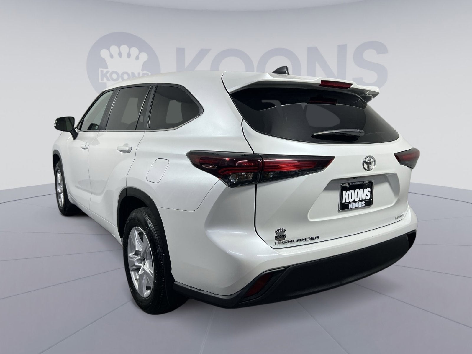 2024 Toyota Highlander LE