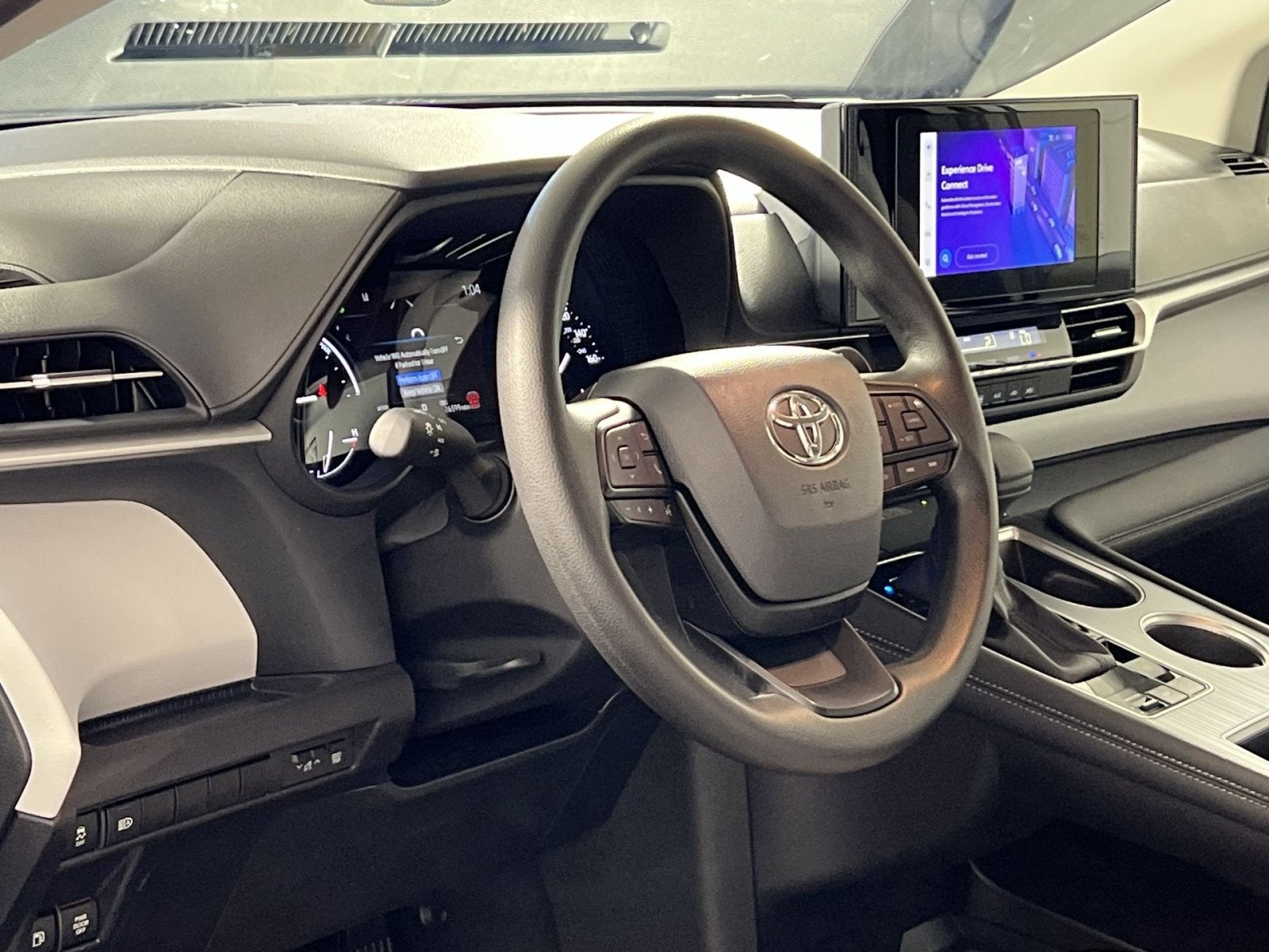 2025 Toyota Sienna LE