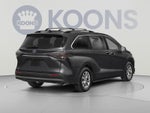 2025 Toyota Sienna LE