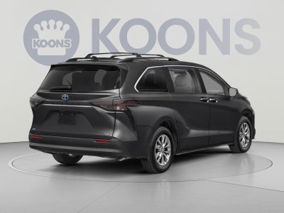 2025 Toyota Sienna LE