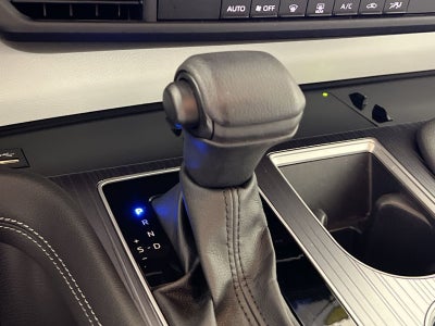 2025 Toyota Sienna LE