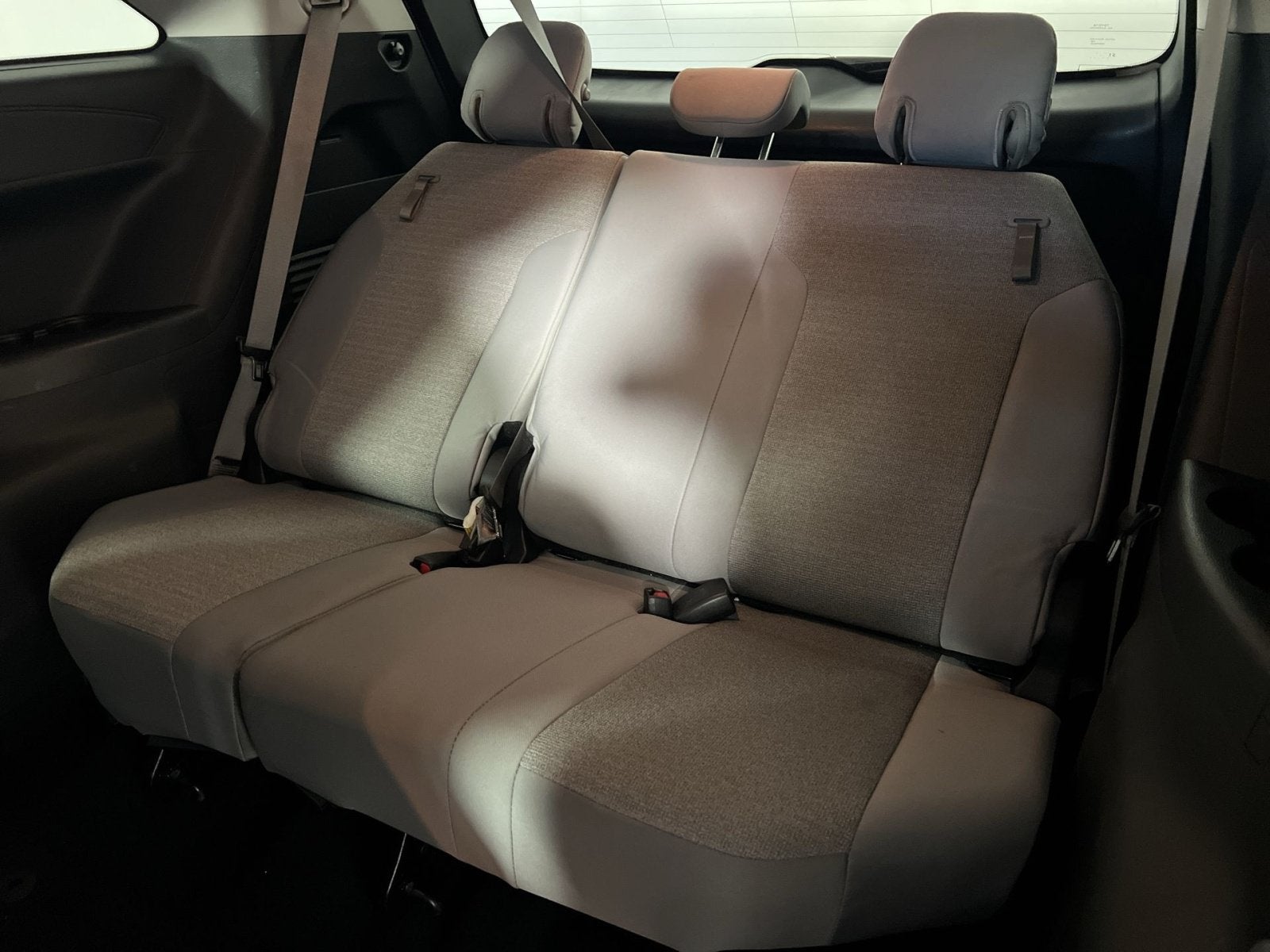2025 Toyota Sienna LE