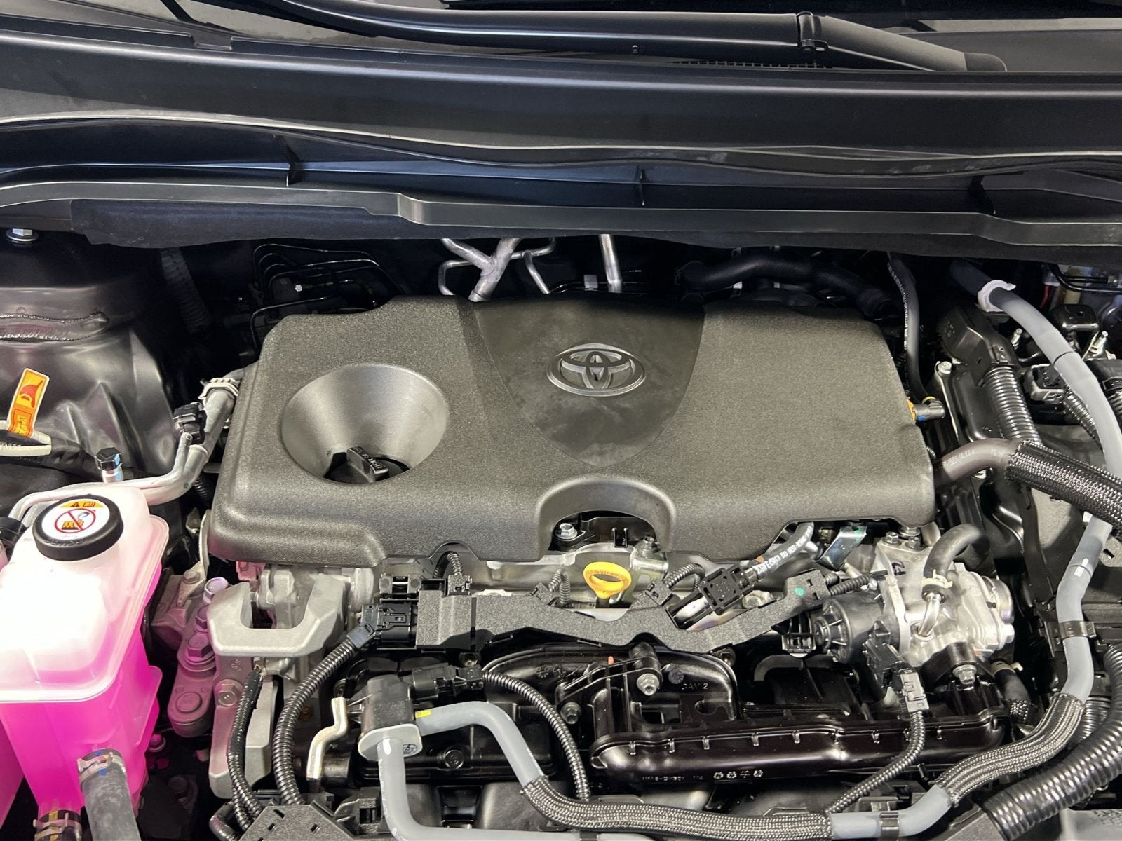 2025 Toyota Sienna LE