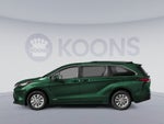 2022 Toyota Sienna LE