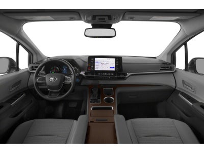 2022 Toyota Sienna LE