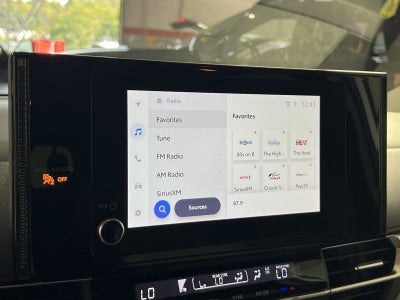 2025 Toyota Sienna LE