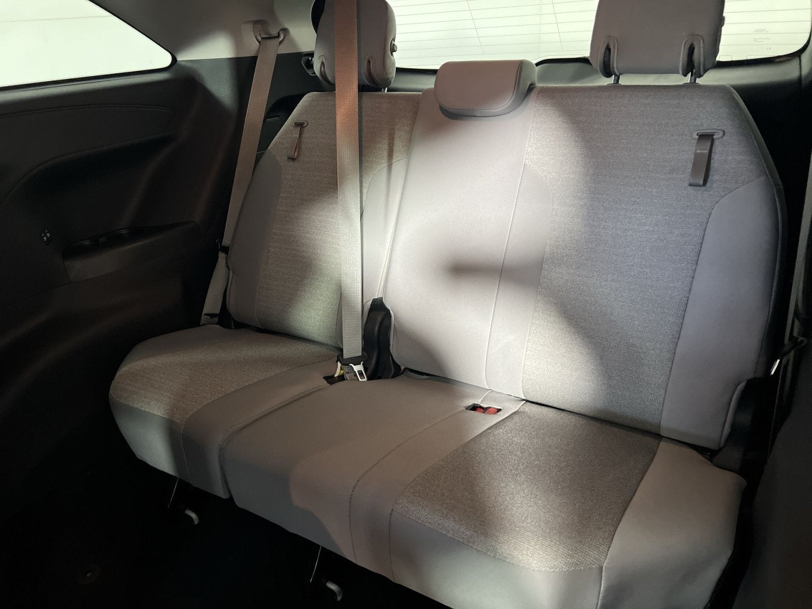2025 Toyota Sienna LE