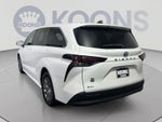2025 Toyota Sienna LE