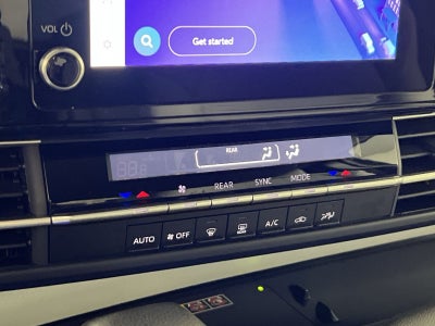 2025 Toyota Sienna LE
