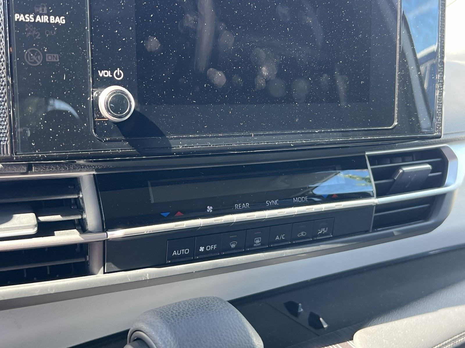 2025 Toyota Sienna LE