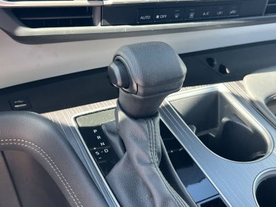 2025 Toyota Sienna LE