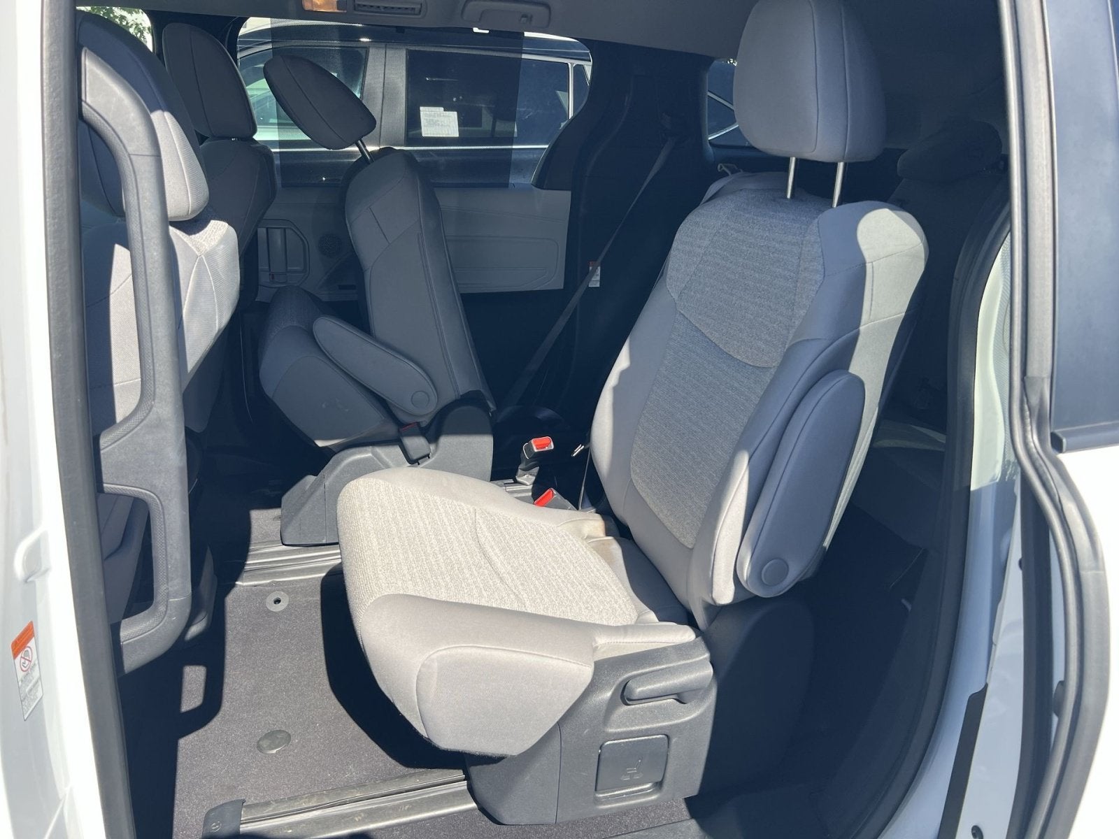 2025 Toyota Sienna LE