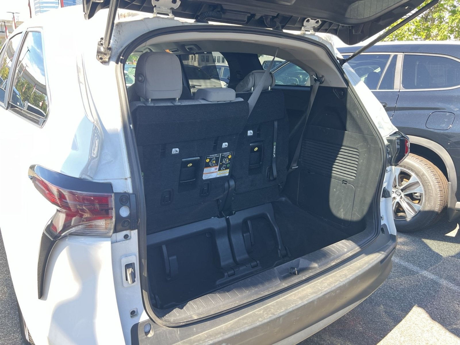 2025 Toyota Sienna LE