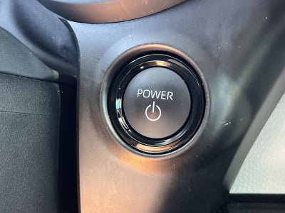 2025 Toyota Sienna LE