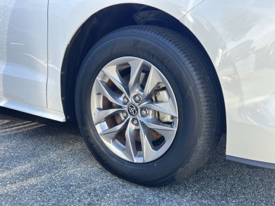 2025 Toyota Sienna LE