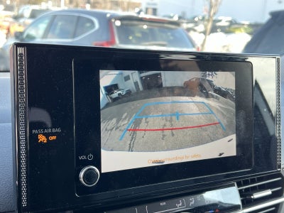 2025 Toyota Sienna LE