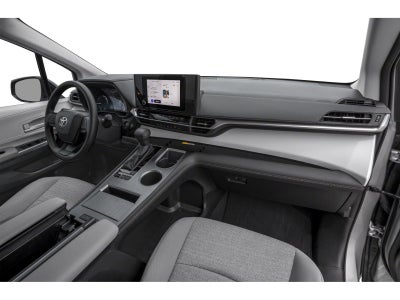 2025 Toyota Sienna LE