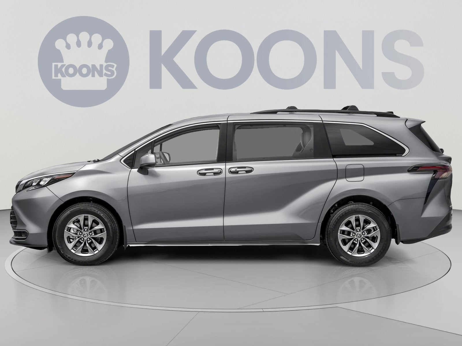 2025 Toyota Sienna LE
