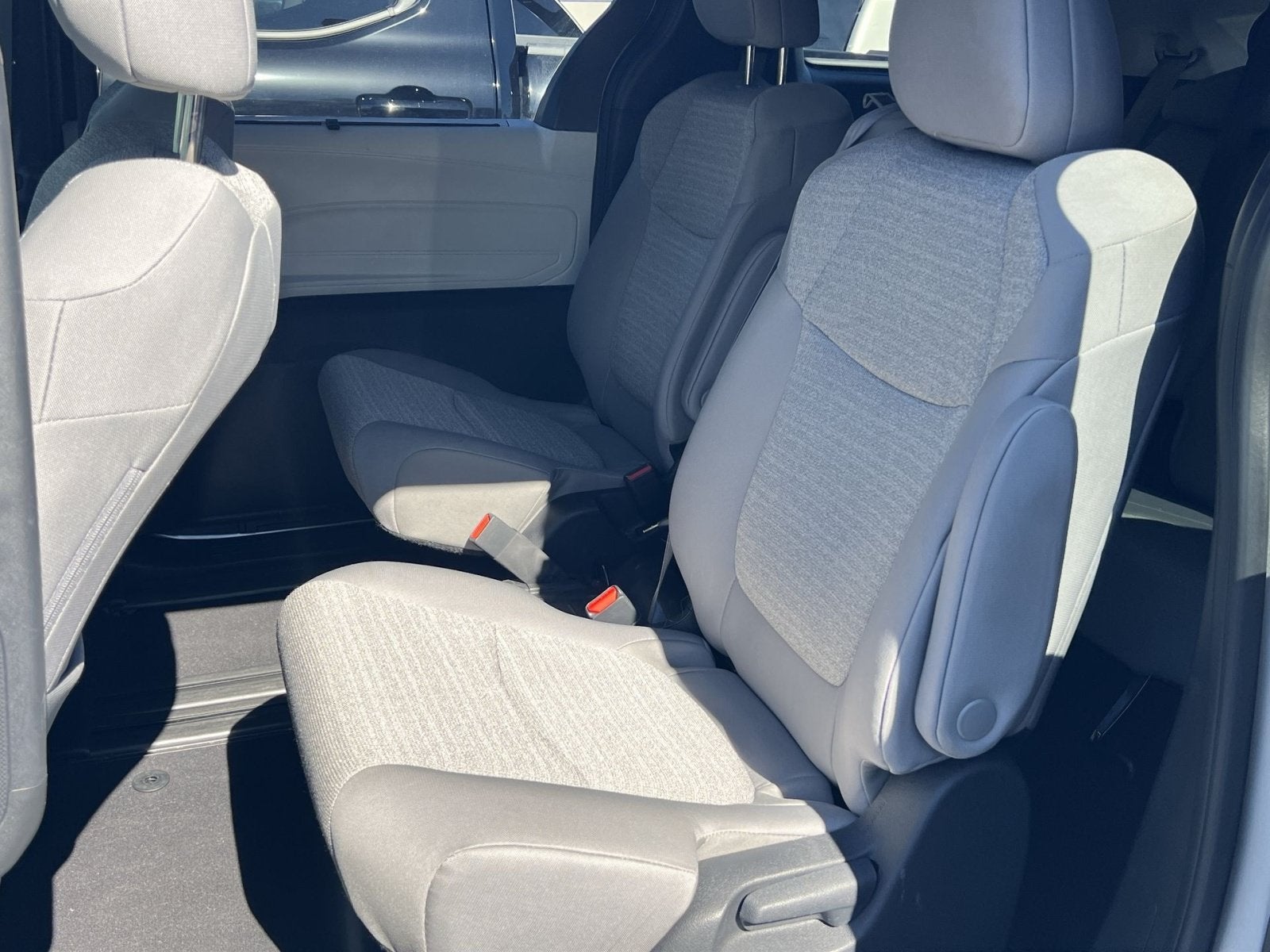 2025 Toyota Sienna LE