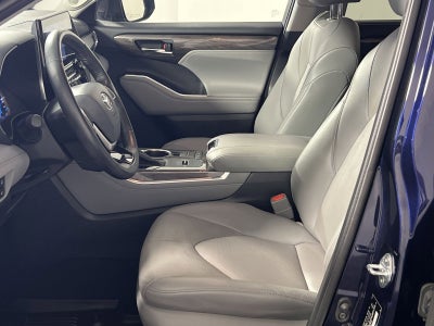 2022 Toyota Highlander Hybrid Limited