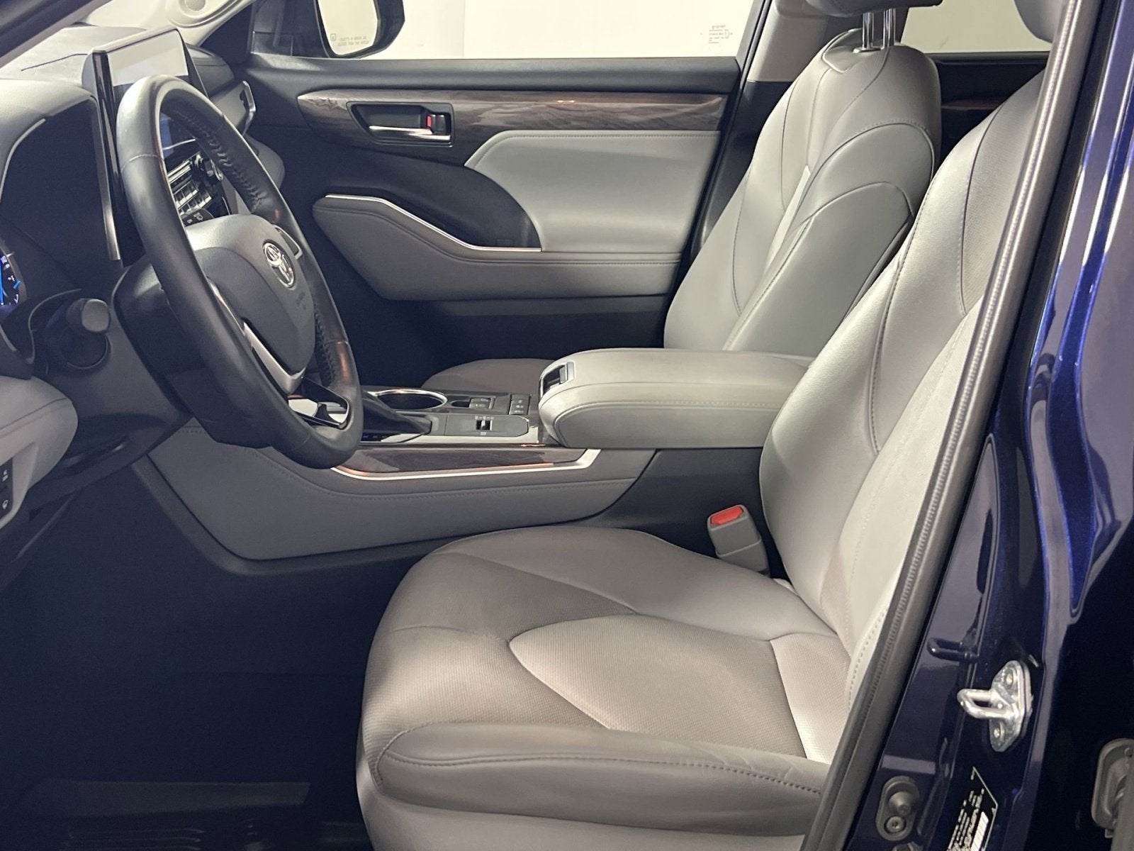 2022 Toyota Highlander Hybrid Limited