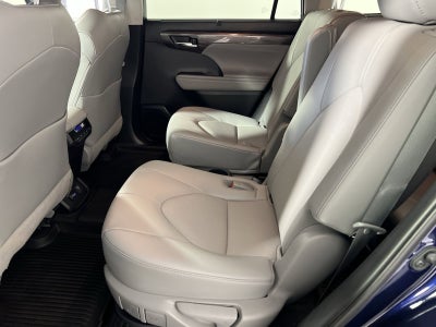 2022 Toyota Highlander Hybrid Limited