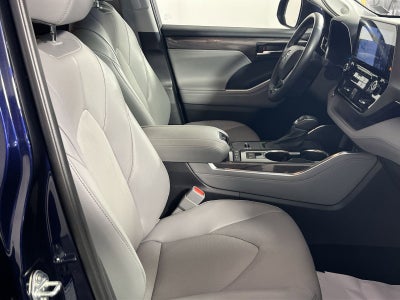 2022 Toyota Highlander Hybrid Limited
