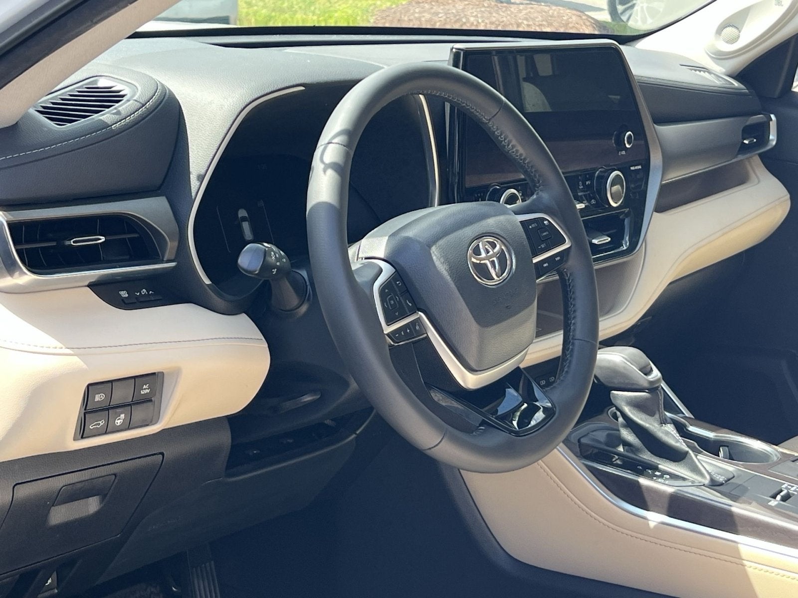2023 Toyota Highlander Hybrid Limited