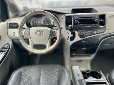 2011 Toyota Sienna SE
